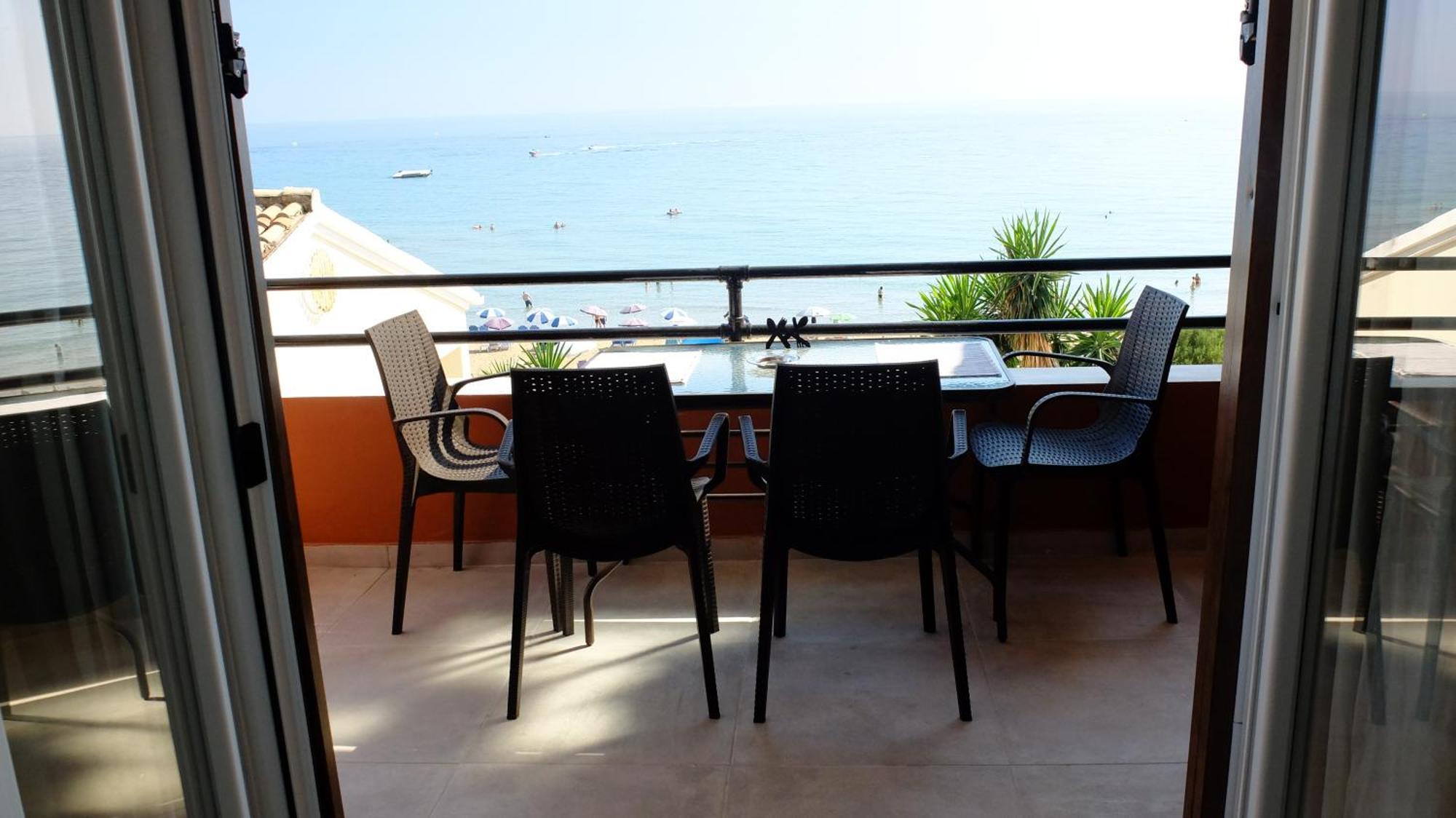 Corfu Glyfada Menigos Resort Home 72 Exteriör bild